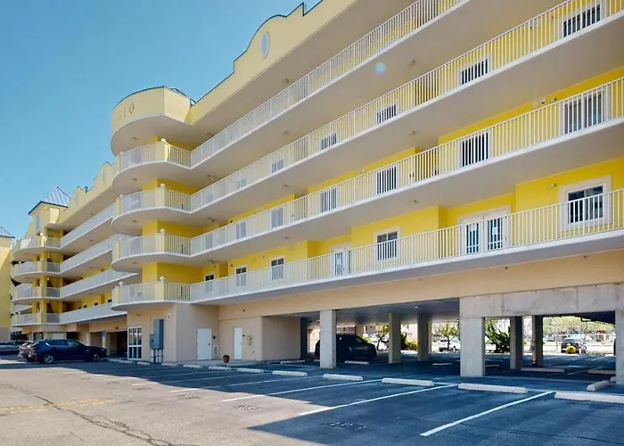 Gorgeous In Oceanfront Complex With Shared Pool & Hot Tub Free Wifi Holiday home