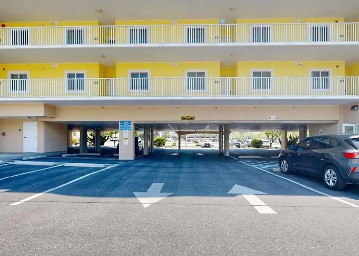 Gorgeous In Oceanfront Complex With Shared Pool & Hot Tub Free Wifi