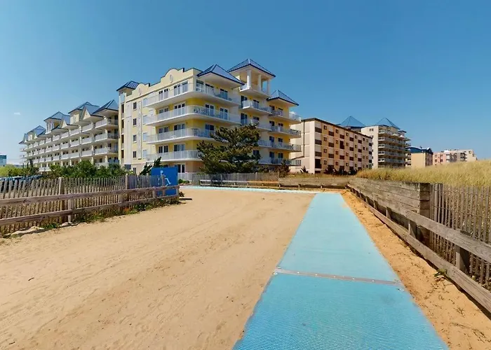 Gorgeous In Oceanfront Complex With Shared Pool & Hot Tub Free Wifi